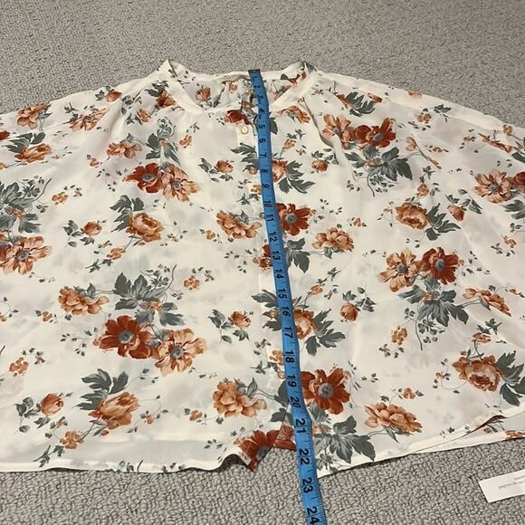 christy dawn The Faye Top | Red Anemone Garden - Picture 3 of 5